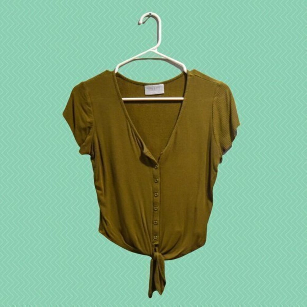 nollie | army green tie front crop top | medium
